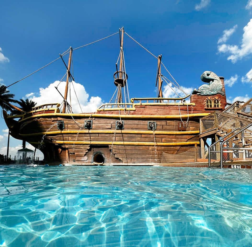 Cozy 2Br Condo Resort Spa With Pirate Pool Kissimmee Exterior photo